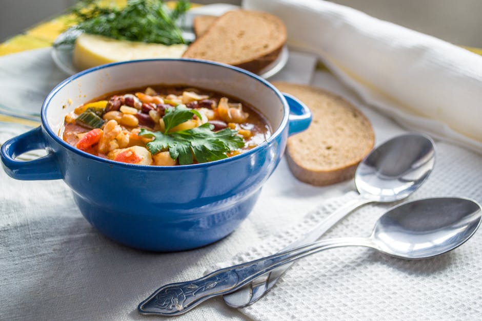 Minestrone - Für Low Carb geeignet? wpId: '824' wpSlug: minestrone-fuer-low-carb-geeignet wpType: post dateCreated: '2023-06-25 22:59:46' dateModified: '2023-06-25 23:00:05' status: publish author: adminmm categories: - Low Carb Grundlagen - Nährstoffwissen tags: - lc-geeignet excerpt: >- Minestrone ist ein beliebtes Lebensmittel aus der Kategorie der Gerichte/Eintöpfe und Suppen. Aber ist es auch für eine Low Carb Ernährung geeignet? parentId: '0' hasRecipes: false type: blog