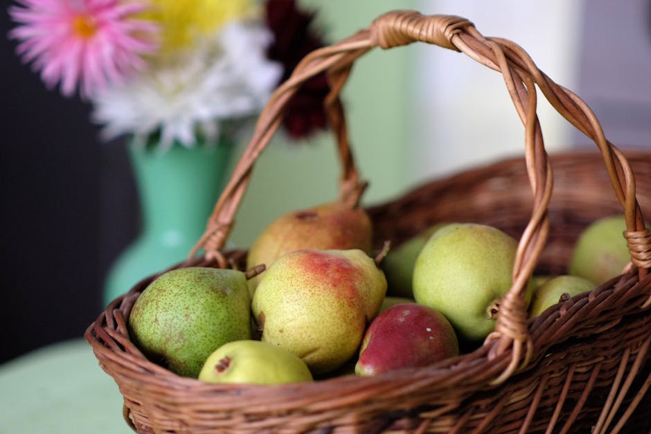 Rotwein (13.5 vol%) - Für Low Carb geeignet? wpId: '1280' wpSlug: rotwein-13-5-vol-fuer-low-carb-geeignet wpType: post dateCreated: '2023-06-25 23:04:35' dateModified: '2023-06-25 23:04:47' status: publish author: adminmm categories: - Getränke - Low Carb Grundlagen - Nährstoffwissen tags: - lc-geeignet excerpt: >- Rotwein (13.5 vol%) ist ein beliebtes Lebensmittel aus der Kategorie der Alkoholhaltige Getränke/Wein. Aber ist es auch für eine Low Carb Ernährung geeignet? parentId: '0' hasRecipes: false type: blog featuredImage: /images/2023/07/rotwein-essig.jpg