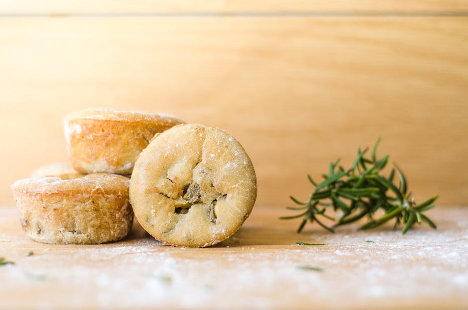 Sandwich (Baguette) mit Salami - Für Low Carb geeignet? wpId: '1073' wpSlug: sandwich-baguette-mit-salami-fuer-low-carb-geeignet wpType: post dateCreated: '2023-06-25 23:02:23' dateModified: '2023-06-25 23:02:32' status: publish author: adminmm categories: - Fleisch & Wurst - Brot & Backwaren - Low Carb Grundlagen - Nährstoffwissen tags: - lc-geeignet excerpt: >- Sandwich (Baguette) mit Salami ist ein beliebtes Lebensmittel aus der Kategorie der Gerichte/Sandwiches. Aber ist es auch für eine Low Carb Ernährung geeignet? parentId: '0' hasRecipes: false type: blog